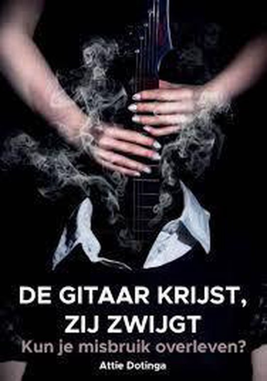 De gitaar krijst, zij zwijgt