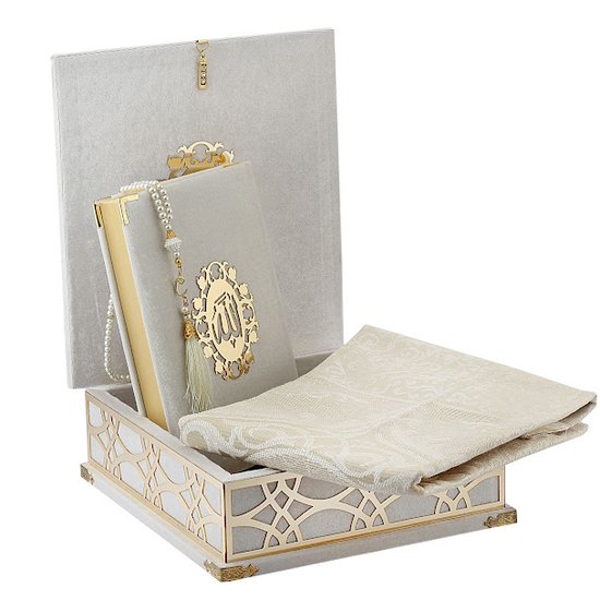 Luxe box met plex, Koran, Gebedskleed en Tasbih Wit