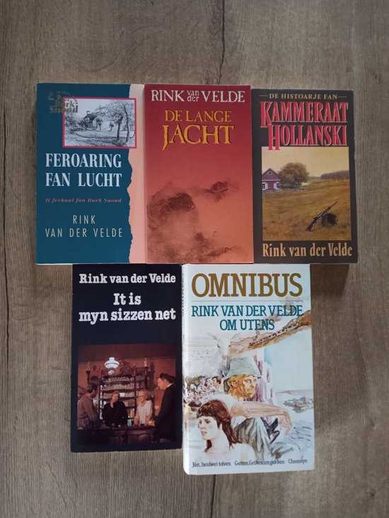 Rink van der Velde 5 Boeken Friestalig 1 - De Lange Jacht 2 - Om Utens Met Daarin Jun Healwei Tolven , Geiten Griken en Gekken , Chamsyn Hardcover 3 - De Histoarje Fan Kammeraat Hollanski 4 - Feroaring Fan Lucht 5 - It is Myn Sizzen Net