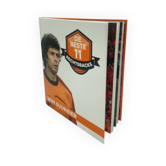 De Beste 11 Rechtsbacks - Wim Suurbier - Unieke Voetbalboek Met Harde Kaft En 63 Pagina´s