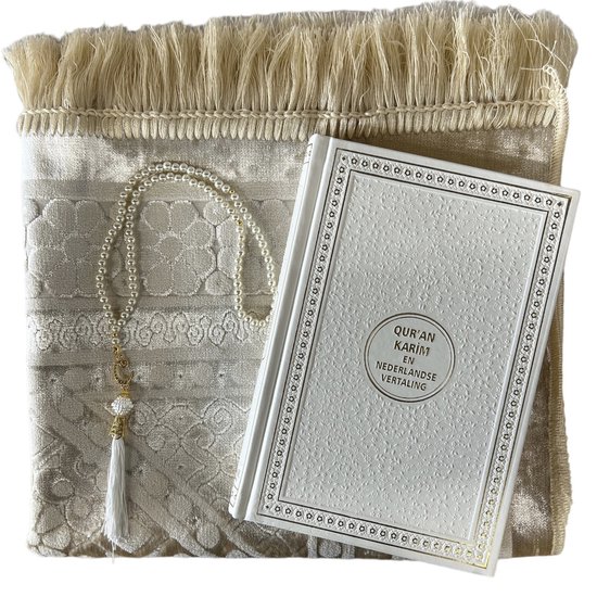 Geschenkset creme met een luxe velvet gebedskleed, parel tasbih en Nederlands vertaalde Koran Kerim