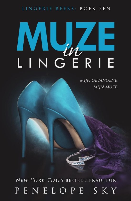 Lingerie (Dutch) 1 - Muze in lingerie