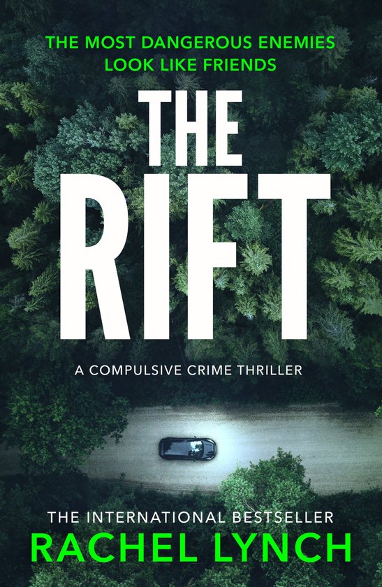 Helen Scott Royal Military Police Thrillers 1 - The Rift