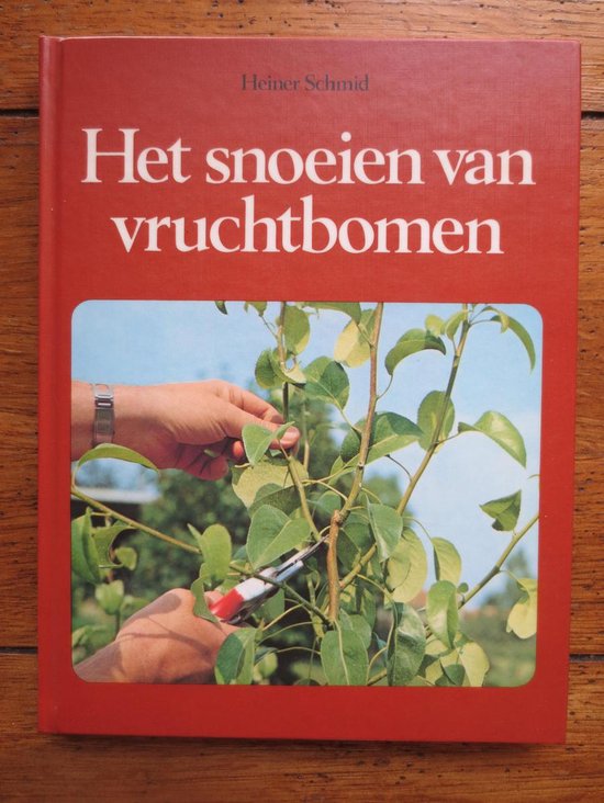 Het snoeien van vruchtbomen