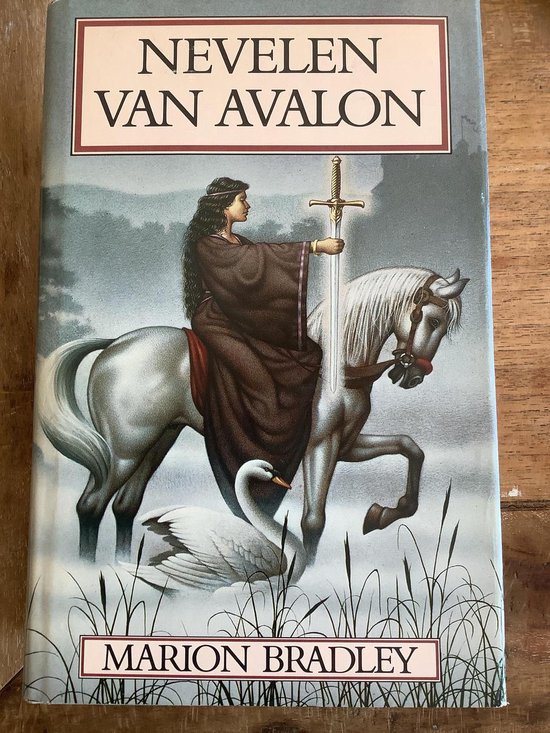 Nevelen Van Avalon Geb