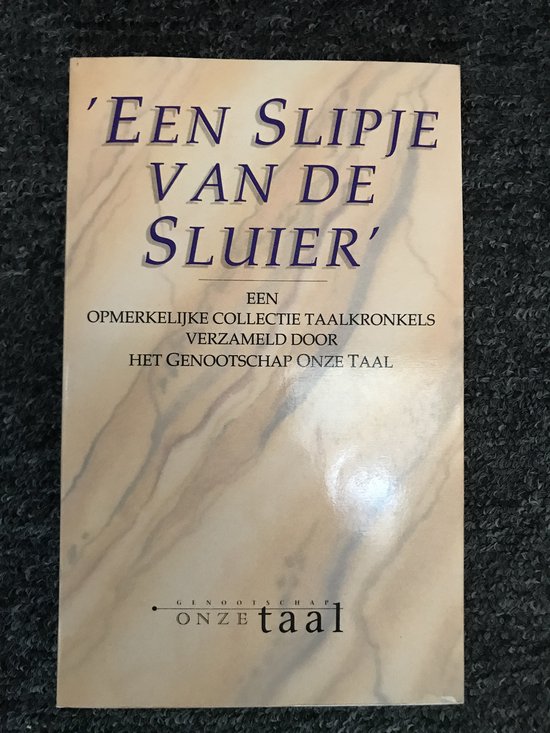 'Een Slipje Van De Sluier'