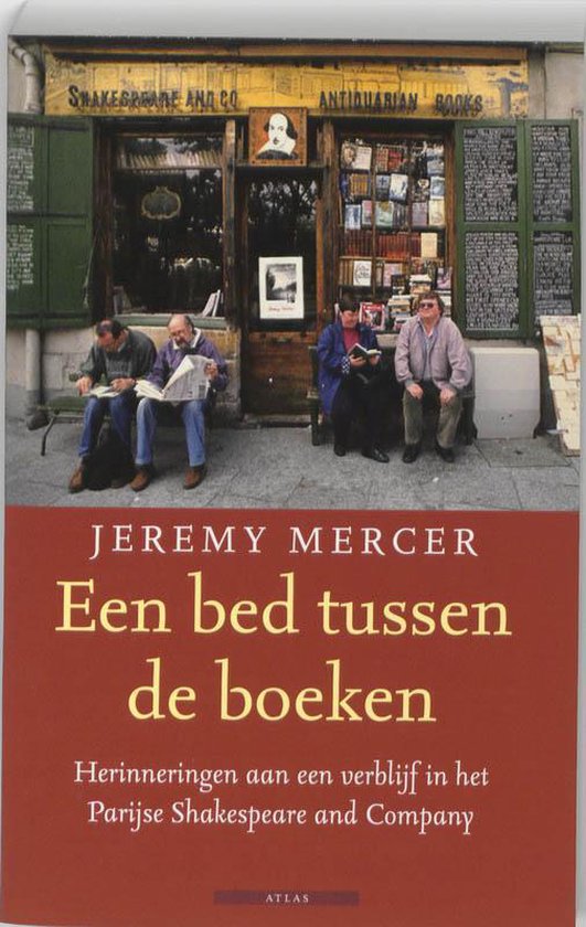 Een bed tussen de boeken