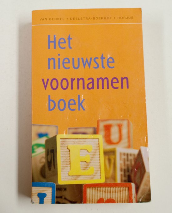 Nieuwste Voornamenboek