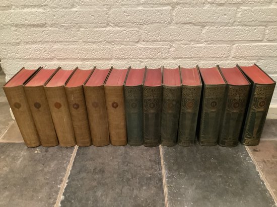 13 delen Oosthoeks Geillustreerde Encyclopedie, tweede druk 1925-1934