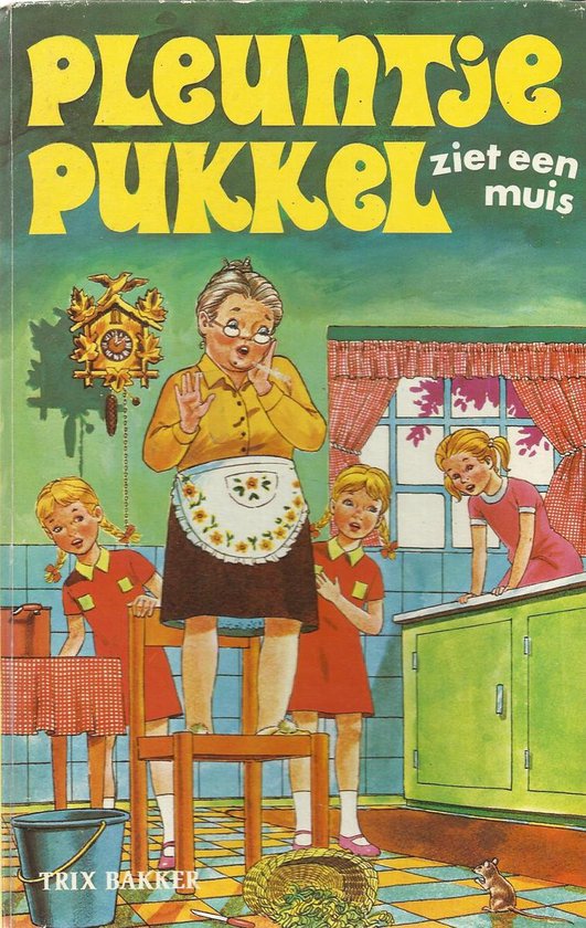 Pleuntje pukkel ziet een muis