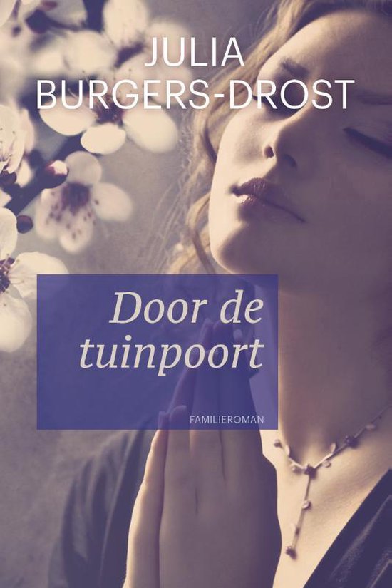 Door de tuinpoort