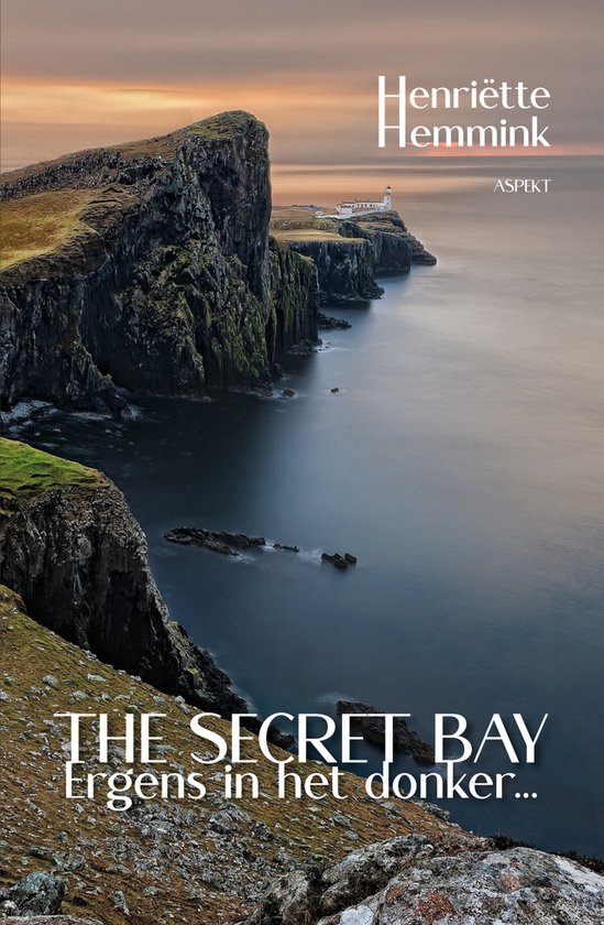 The Secret Bay 1 - Ergens in het donker...