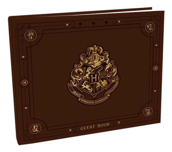 Harry Potter- Harry Potter: Hogwarts Guest Book